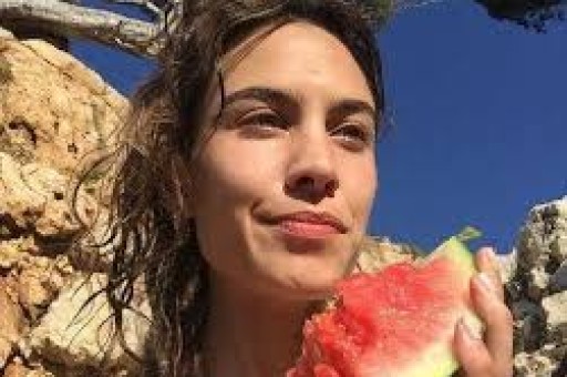 网红董宇辉带货翻车:人设崩塌终有时韭菜狂欢一场空 网红董宇辉带货翻车:人设崩塌终有时韭菜狂欢一场空