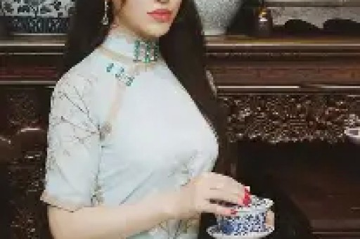 这个坚强面对绝症的少女形象不仅让 这个坚强面对绝症的少女形象不仅让