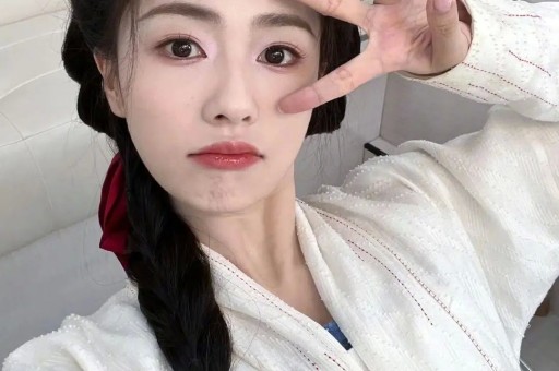 香港知名男星将复出因丑闻遭封杀多年四处欠债不还形象崩坏